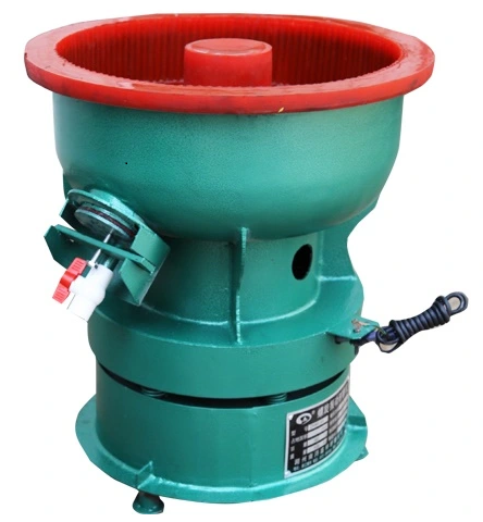 Máy xóc rung được dùng để mài bavia kẽm. Hóa chất sử dụng là AD53