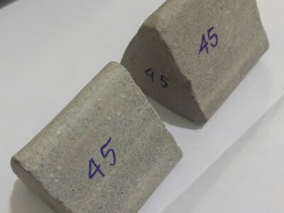Đá mài nhám, mài bavia tam giác cân 45 mm